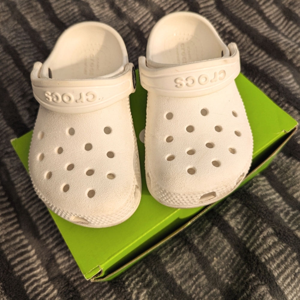 Toddler Crocs 8C